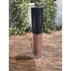 MAC lipglass - steel kiss